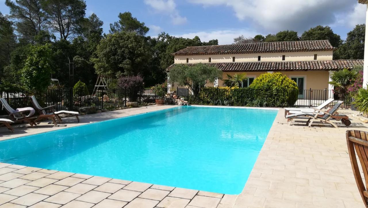 Entre Ciel Et Terre Villa Besse-sur-Issole Exteriör bild